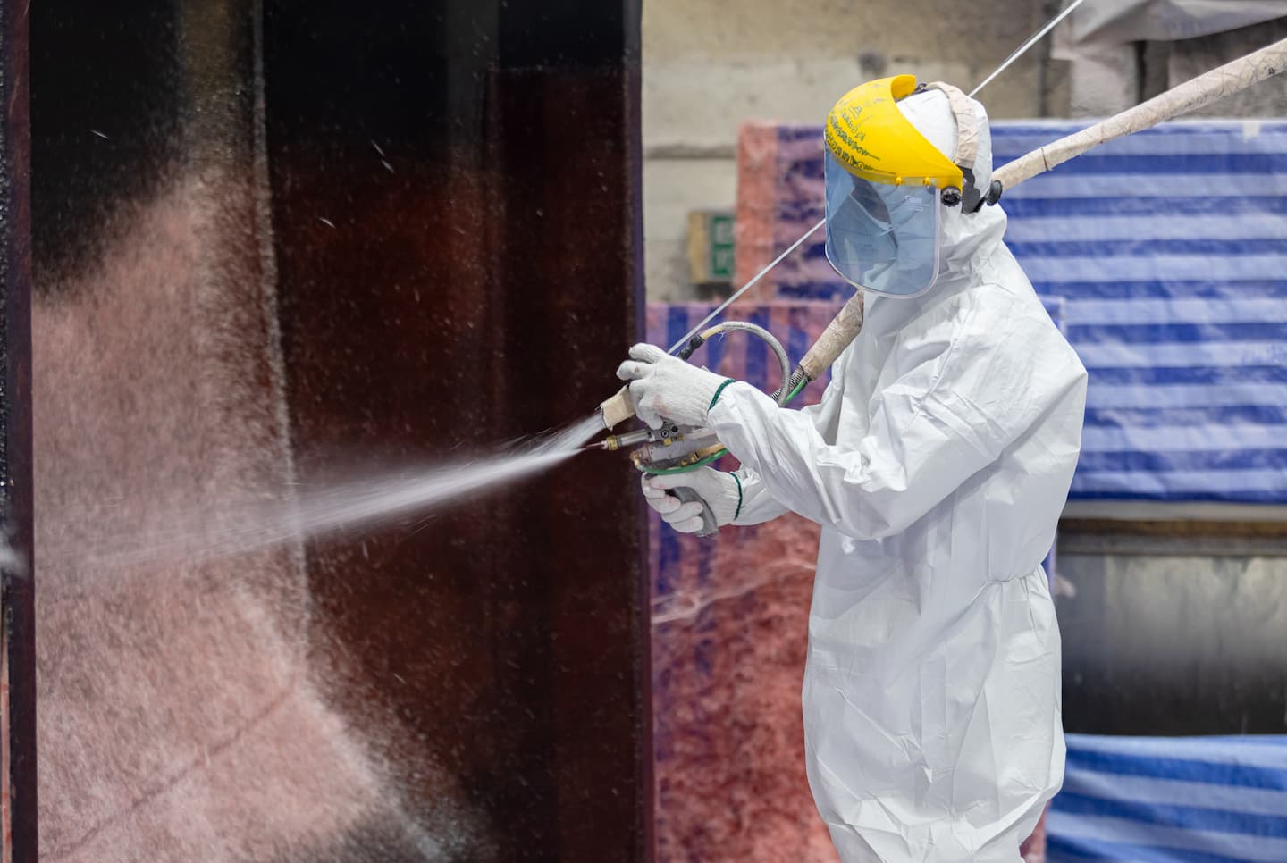 Chopped fiberglass spray lay up